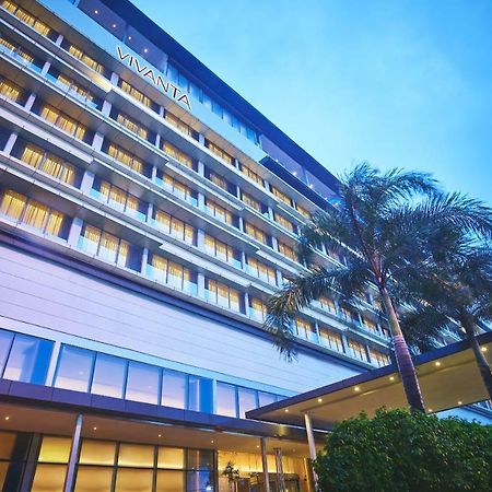 Vivanta Kolkata Em Bypass Exteriör bild The hotel's facade