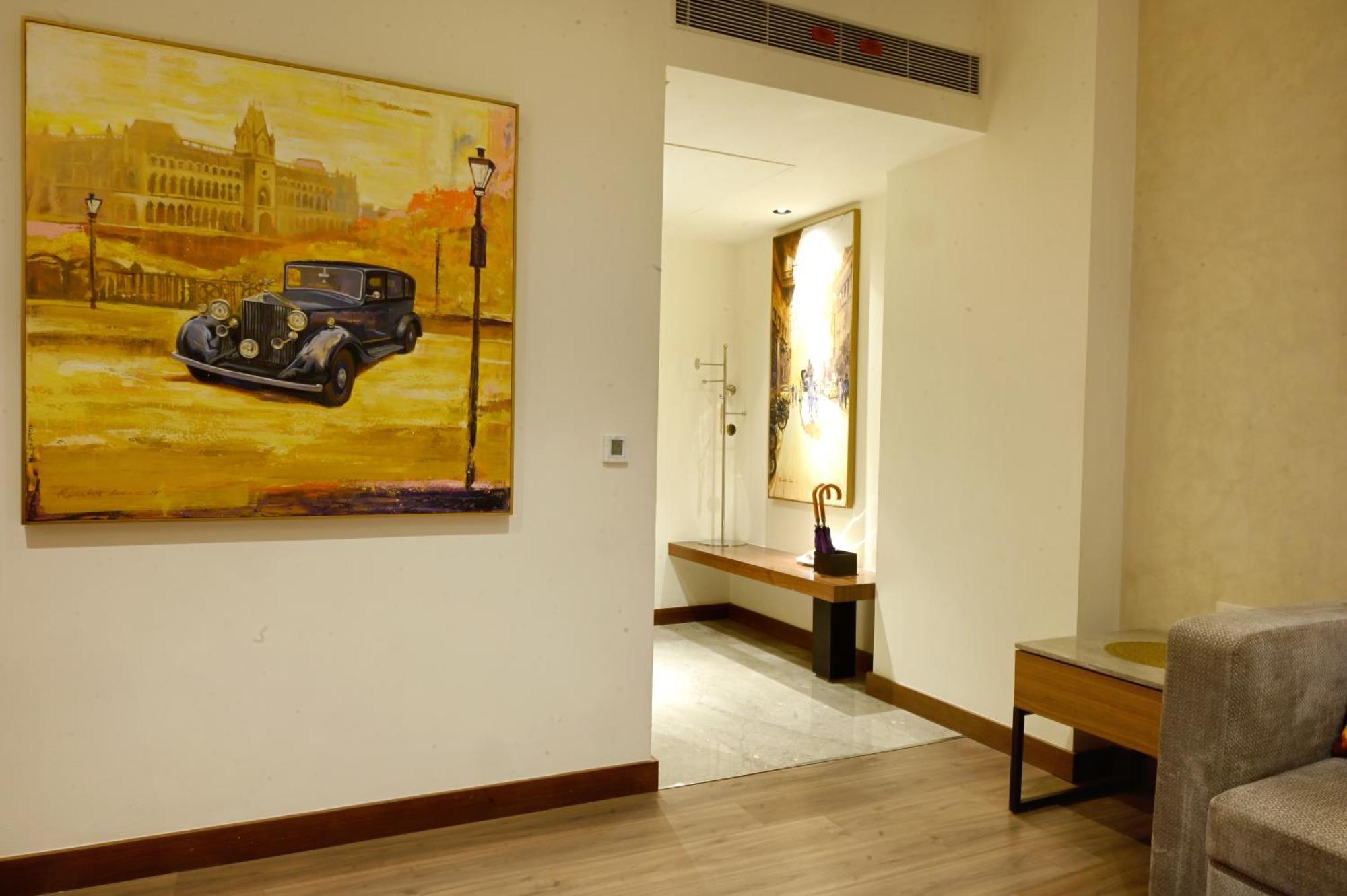 Vivanta Kolkata Em Bypass Exteriör bild A suite at the hotel
